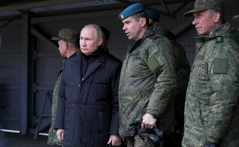 Zašto je Zapad pokrenuo pitanje zavere protiv Putina