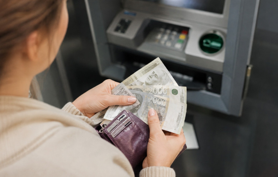 Roditelji, ovoj grupi stiže 25.000 dinara: Novac leže već 14. septembra, a mogu da dobiju još 6.000