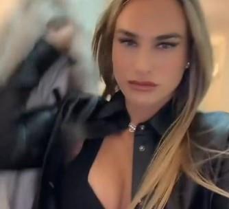 VRELO, DA VRELIJE NE MOŽE - ARINA SABALENKA OBORILA INTERNET! Izbacila grudi tokom snimanja i zapalila javnost: Muškarce širom sveta je DOVELA DO LUDILA (VIDEO)