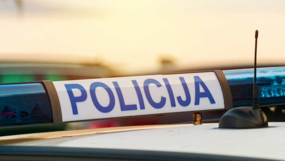 Policija