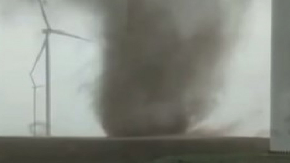 Tornado U Srbiji Mestani Kovacice U Cudu Zbog Vremenske Pojave.jpg