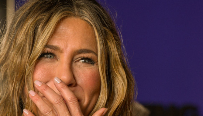 dženifer aniston