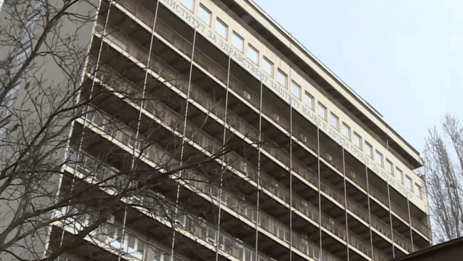 POVEĆAN BROJ OBOLELIH Tiršova zabranila posete, Institut za majku i dede doneo nove mere