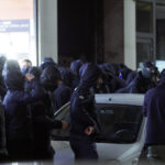 Muškarci u crnom u Zagrebu