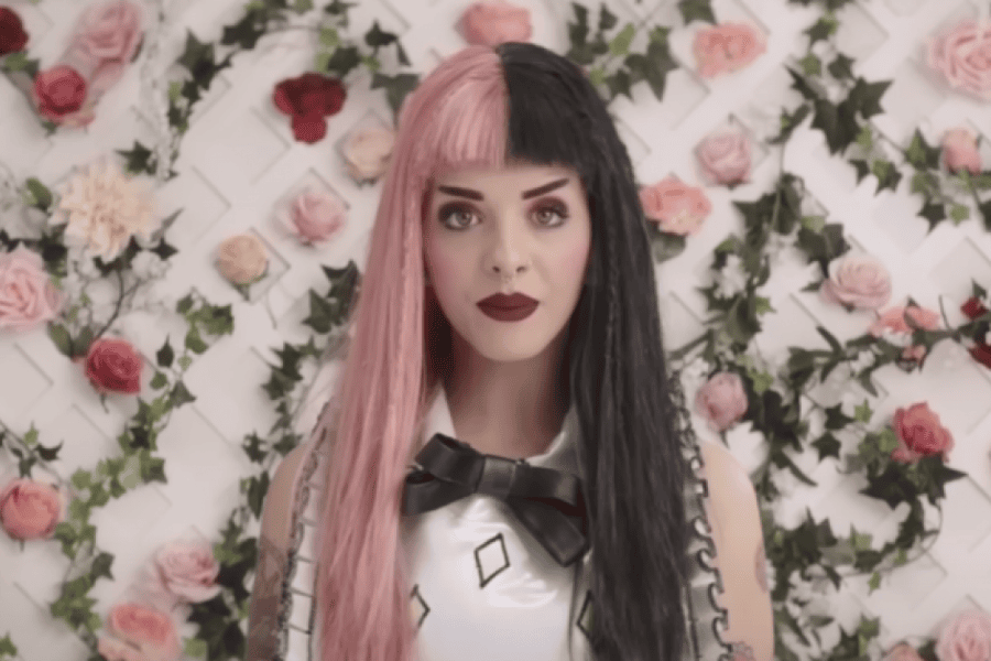 Printscreen/Youtube/queen C
