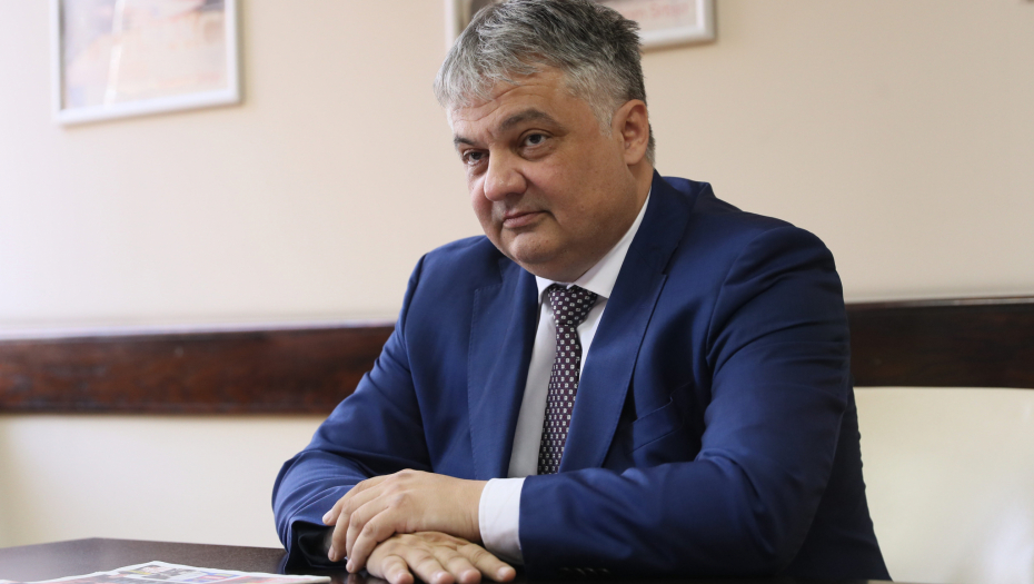 JEDNA OD NAJVEĆIH TRANSAKCIJA U ISTORIJI SRBIJE Lučić o akviziciji dela Junajted Grupe: Danas je veliki dan za Telekom Srbije
