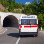 BACILA DINAMIT NA DEČKA DOK JE SPAVAO Mladić ostao bez šake, a RAZALOG ŠOKIRA