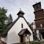 BISER SKRIVEN U STROGOM CENTRU GRADA Prelepa crkva krasi Užice, ima bogatu istoriju i svedoči o prošlom vremenu