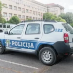 DEVOJKA MUČILA DEČKA SA PRIJATELJEM Odvezli ga van grada, pa ga tukli i ponižavali