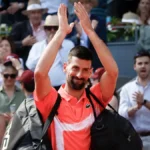 ĐOKOVIĆ U PROVODU U BEOGRADU Novak izazvao haos u klubu, stajlingom sve oduševio