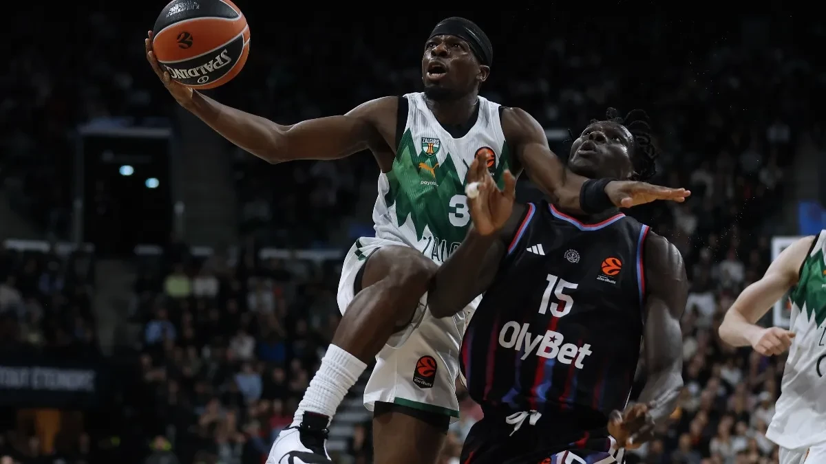 FRANSISKO IGRA KOŠARKU ŽIVOTA