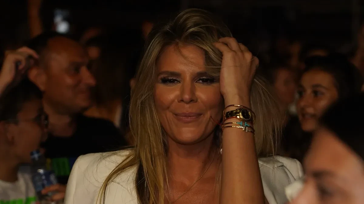 HAOS NA MELININOJ JAHTI Milioner posle svadbe gađao Melinu!