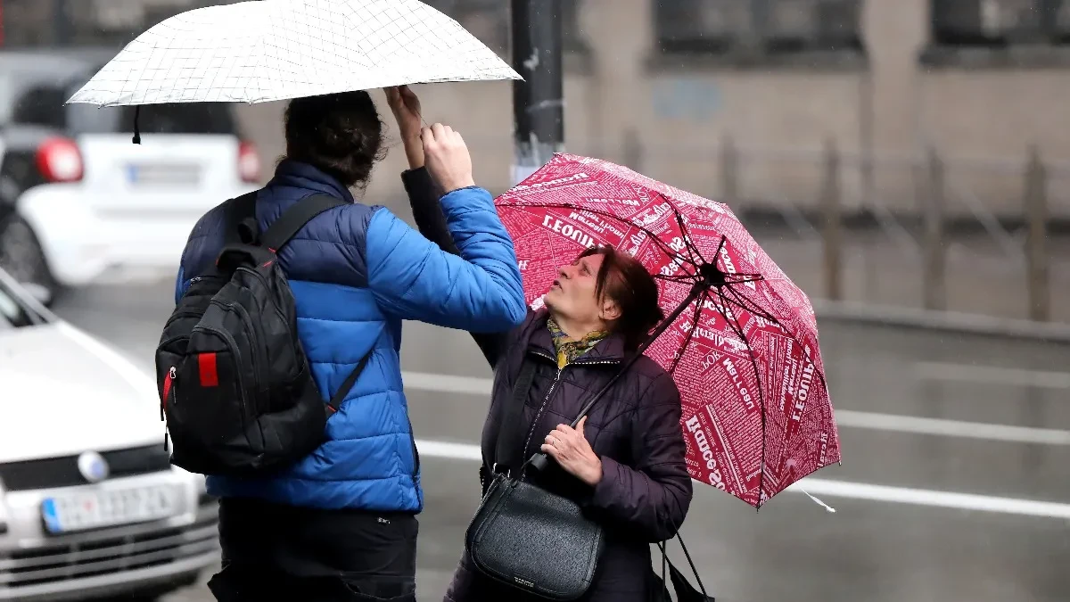 I DANAS KIŠA I JAKI UDARI VETRA U ovom delu zemlje padaće i sneg, a evo do kada će potrajati loše vreme