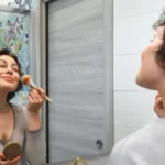 Kako da parfem duže stoji, kako da trepavice budu gušće... Starinski trikovi koji i dan danas rade, za 5 minuta spremne za izlazak iz kuće