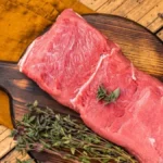 Kupili ste žilavo meso? Ne sekirajte se, uradite ovo i postaće sočno i mekano