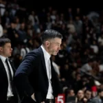 NIJE VREME... Alimpijević slomljen posle poraza u finalu