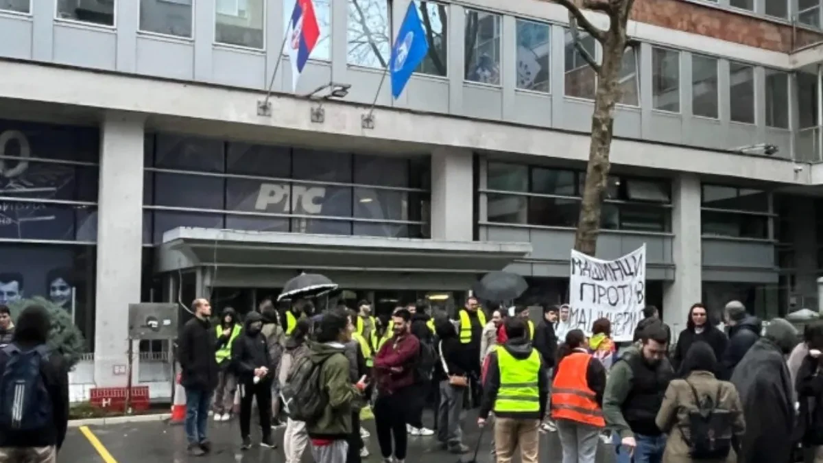 NIKADA KRAJA BLOKADERSKOM TERORU Sad će da blokiraju ulice i maltretiraju ljude u Srbiji - ZBOG EVROVIZIJE?!