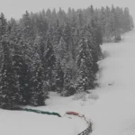 NULA STEPENI, VEJE KAO USRED ZIME! Ovaj deo Srbije osvanuo pod snegom, evo gde će još zabeleti (FOTO)