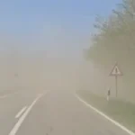 OPASNA OLUJČINA U VOJVODINI Alarmantno, prst pred okom se ne vidi (VIDEO)