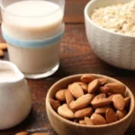 Ovo vam nikad nisu rekli o bademovom i ovsenom mleku: Evo koji reguliše šećer u krvi, a drugi upale u telu