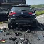 POGINUO VOZAČ KOJI JE VOZIO U KONTRASMERU, STRADALA I DVA PUTNIKA IZ „GOLFA“ Dve osobe teško povređene