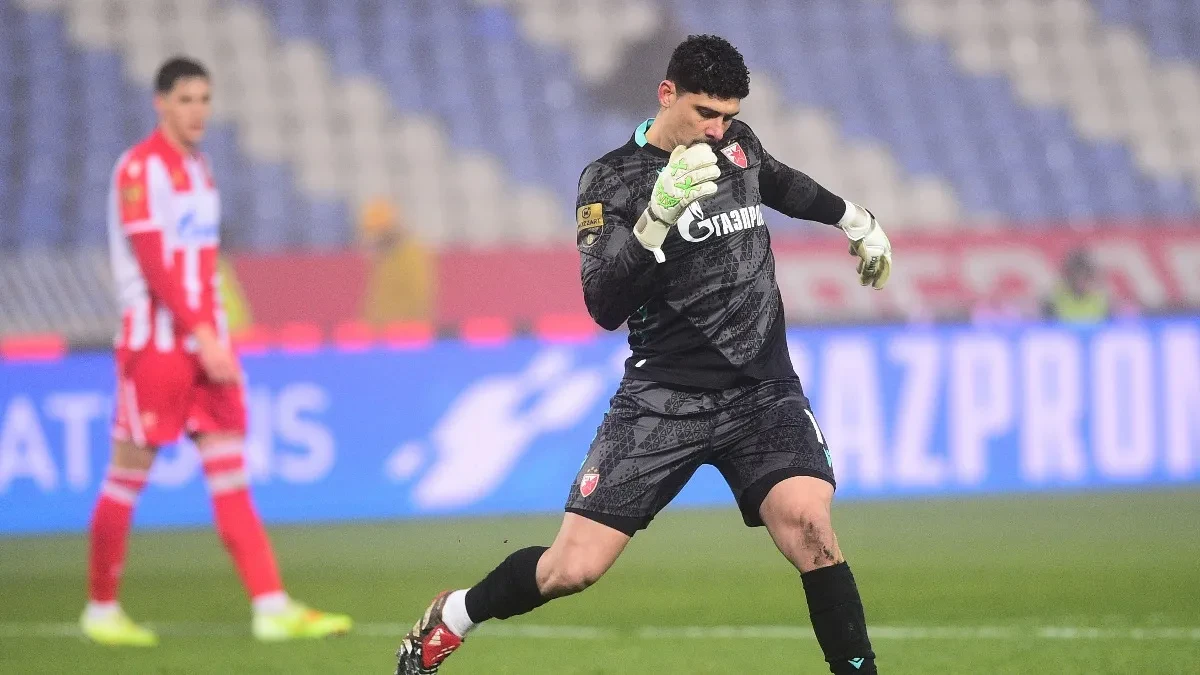 PONOVO OBLEĆU OKO HEROJA