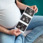 Prva beba rođena putem surogat majke: Ovog meseca proslavila 40. rođendan, evo kako izgleda danas