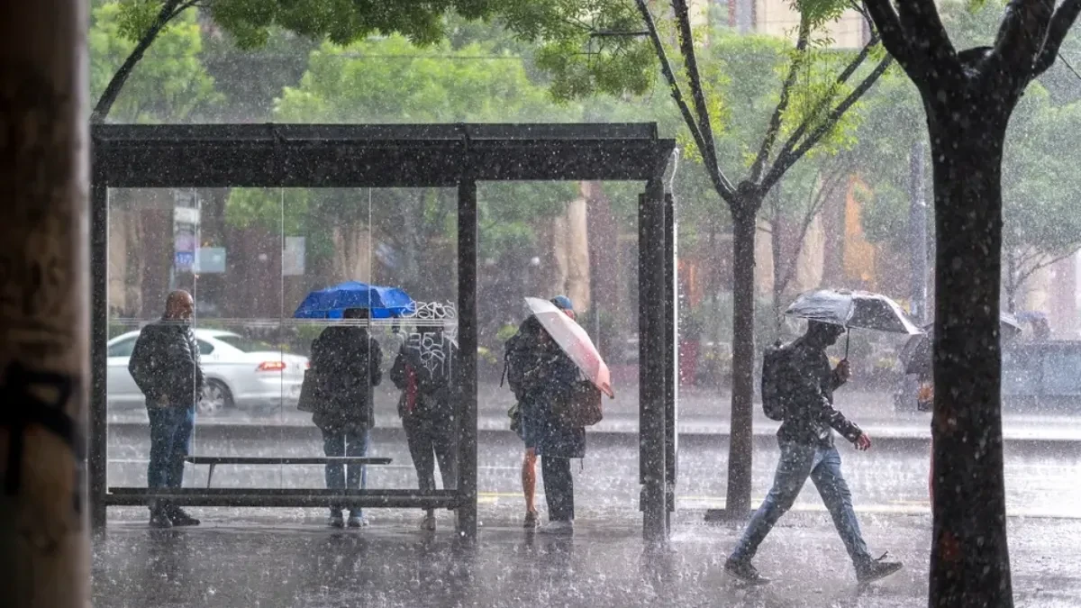 STIŽE SNEG U OVE DELOVE SRBIJE! Objavljena detaljna prognoza za naredne dane - evo šta nas čeka za 1. maj