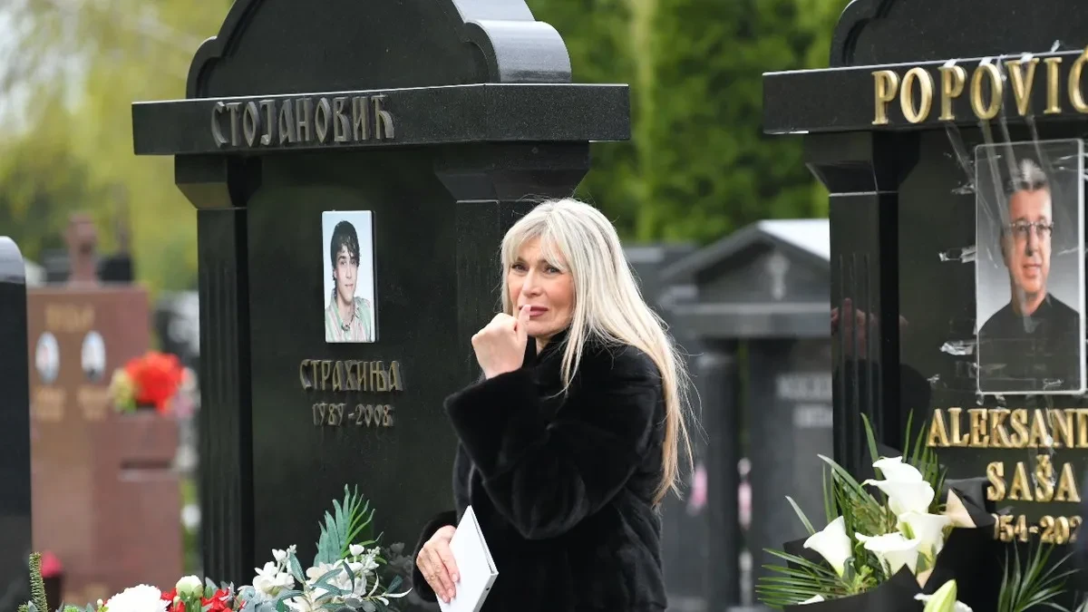 SUZANA SAMA I UTUČENA NA SAŠINOM GROBU Današnji dan ima posebno značenje (VIDEO)