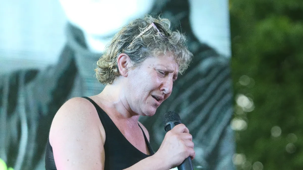 Sa vrha estrade do ulice! Naša pevačica je bila mega zvezda, ostala bez krova nad glavom i postala beskućnik: