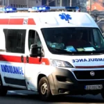 UMALO UBIO OD BATINA MUŠKARCA NA VRAČARU Napao ga dok je bio sa suprugom i bebom, stigla presuda