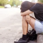 UŽAS U PROKUPLJU Tinejdžerka utrčala u radnju i rekla da ju je TATA PRODAO MALOLETNIKU!