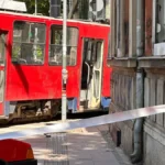 Broj povređenih skočio na 21: Poznato stanje putnika nakon iskakanja tramvaja na Dorćolu!