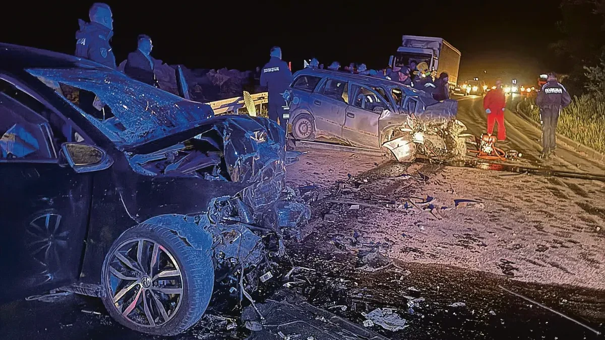 Danas sahrana nastradalih supružnika iz Novog Pazara: Usmrtio ih tinejdžer (19) bahatom vožnjom