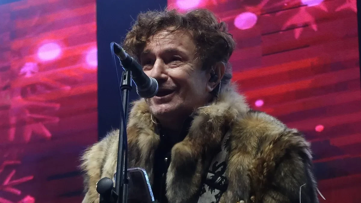 Goran Bregović odlepio za 10 godina starijom pevačicom! Sve priznao, ona hitno odreagovala: "Je l