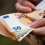 Ministarstvo deli po 200 i 400 evra: Evo ko dobija novac