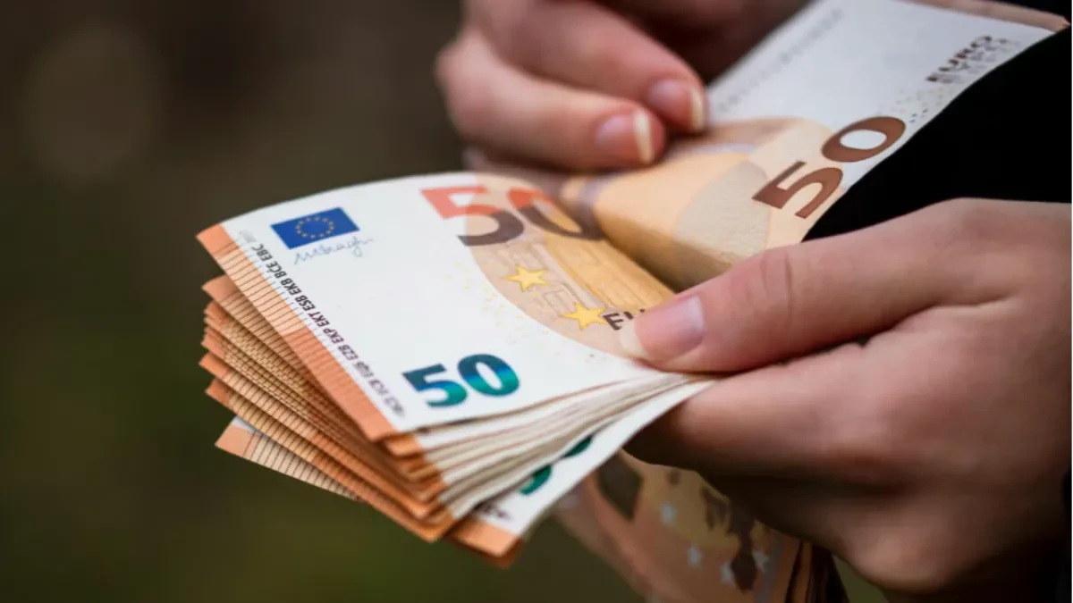 Ministarstvo deli po 200 i 400 evra: Evo ko dobija novac