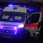 Muškarac teško povređen u sudaru automobila i autobusa! Hitna pomoć imala 101 intevenciju