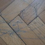 Ne dramite, nećete davati brda para na hoblovanje, samo ovo: Kako srediti izgreban parket?