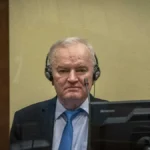 "Nije dobio nikakvu novu terapiju, skoro nikako ne govori" Mladića muče u Hagu, sin otkrio šta se dešava
