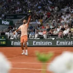 Novak Đoković posle preokreta pobedio Francuza i palsirao se u drugo kolo Rolan Garosa
