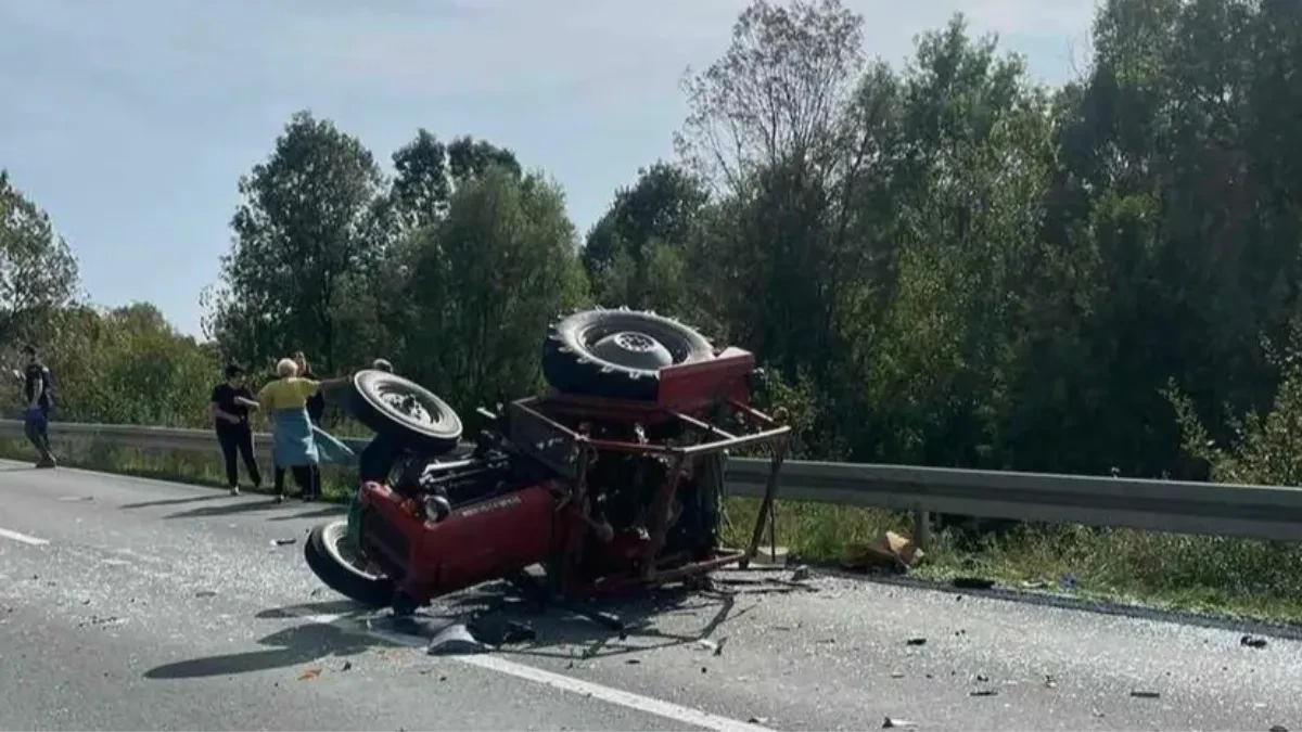 Poginuo vozač traktora: Vozilo se prevrnulo u mestu Baraći, nesrećnom čoveku nije bilo spasa