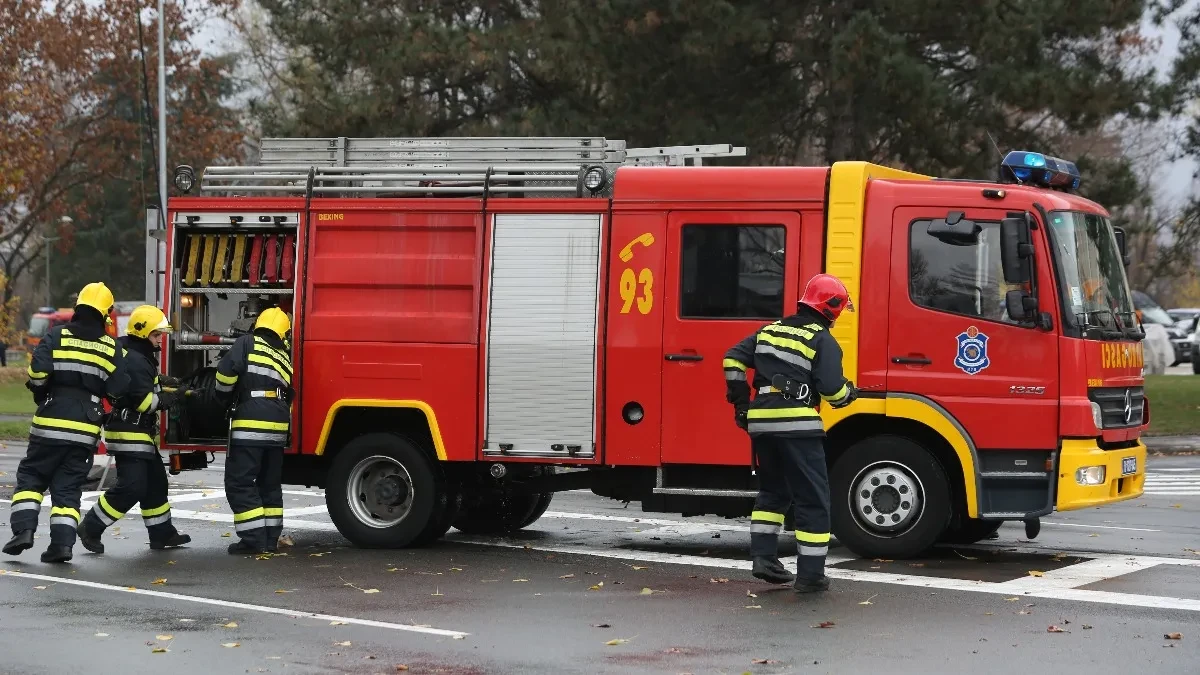 Požar u Čačku: Vatrogasci ekspresno ugasili plamen