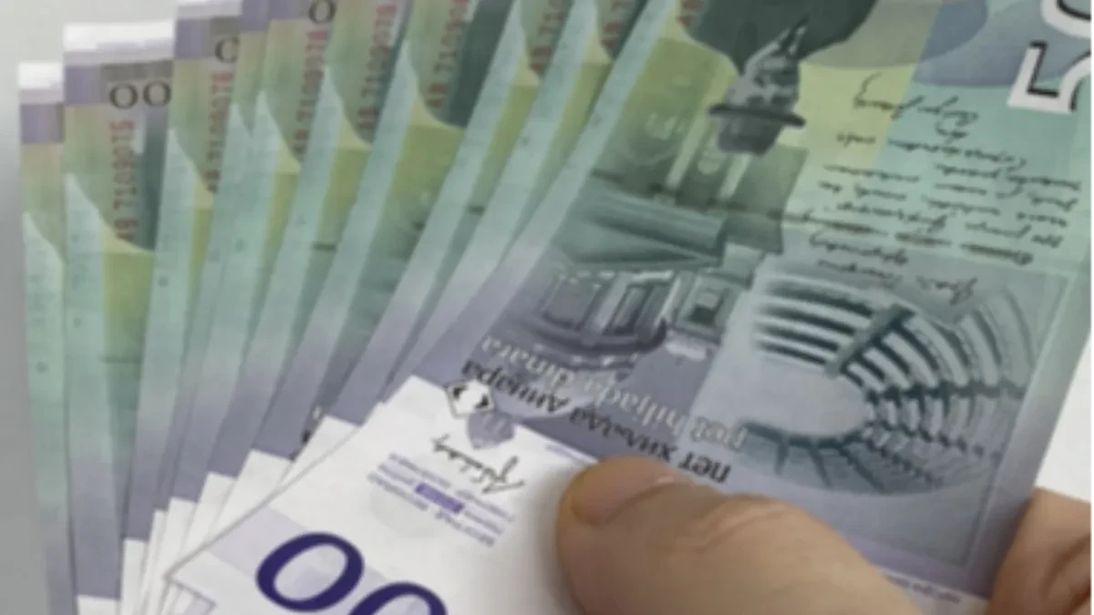 Prodavao robu preko interneta, pa zaradio preko 346.755.832 dinara ! uhapšen zbog 154.198.870 dinara
