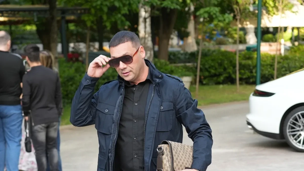 Pukla bruka na estradi! Pevača žena prevarila sa najboljim drugom: