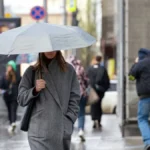 Puklo nebo iznad grada! Počeo je pljusak u Beogradu, oluja i grmljavina stigla do prestonice (VIDEO)