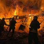 Ruske rakete razorile ključni objekat! Pucali prozori na školama, jedna osoba poginula