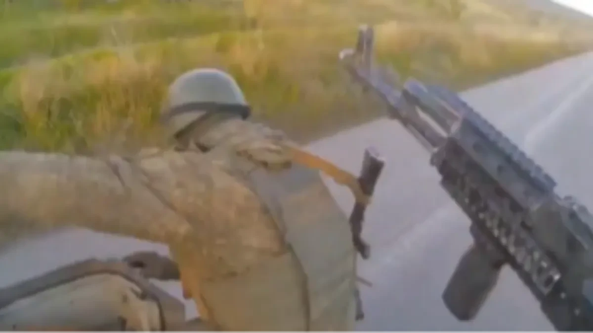 Ruski vojnici beže na frontu: Ali taktički (VIDEO)