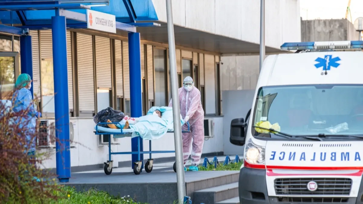 Slavio, pa umalo nastradao! Mladić pao sa terase,završio sa povredama u Urgentnom centru