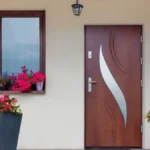 Stavila sam foliju ispred vrata: Štetočine više ne ulaze u moju kuću!